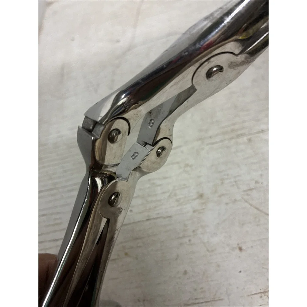 Bone Cutting Forceps Used Vtg 10